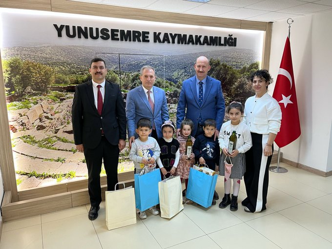SARMA İLKOKULU ÖĞRENCİLERİNDEN KAYMAKAM KANTAY'A ANLAMLI ZİYARET
